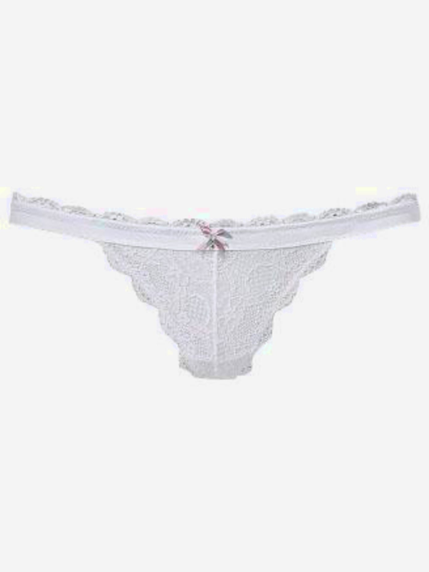String en jolie dentelle