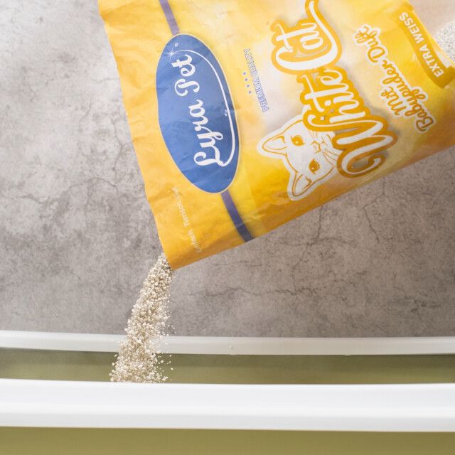 Lyra Pet® White Cat® Katzenstreu Bentonit mit Babypuderduft