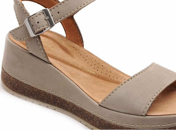 Clarks nu pieds plats femme kassanda beige
