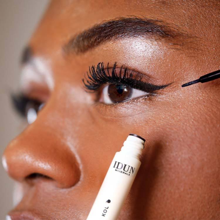 IDUN Minerals Liquid Eyeliner Kol 5,5ml