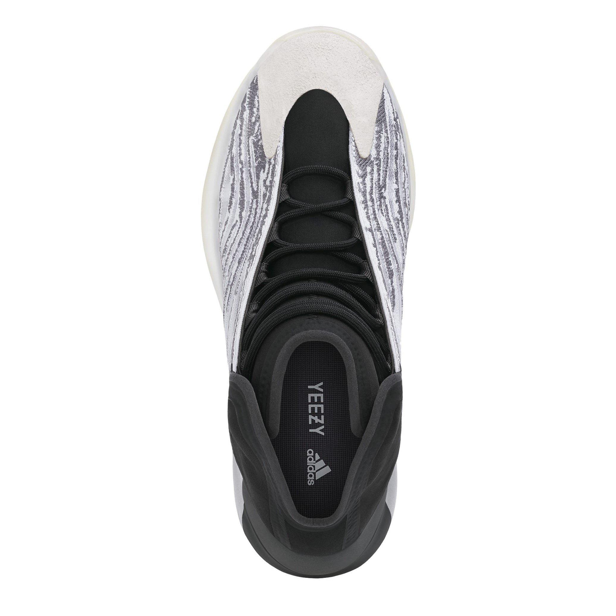 Yeezy Quantum Sneakers