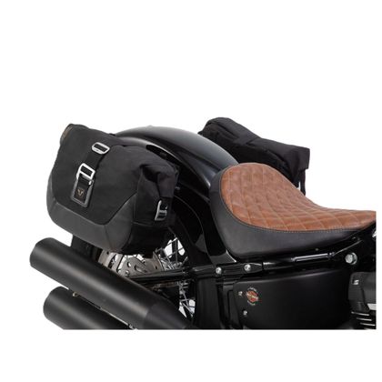 Sacoches cavalières SW-MOTECH Legend Gear set black Edition (9.8/13.5 litres) avec supports - Noir