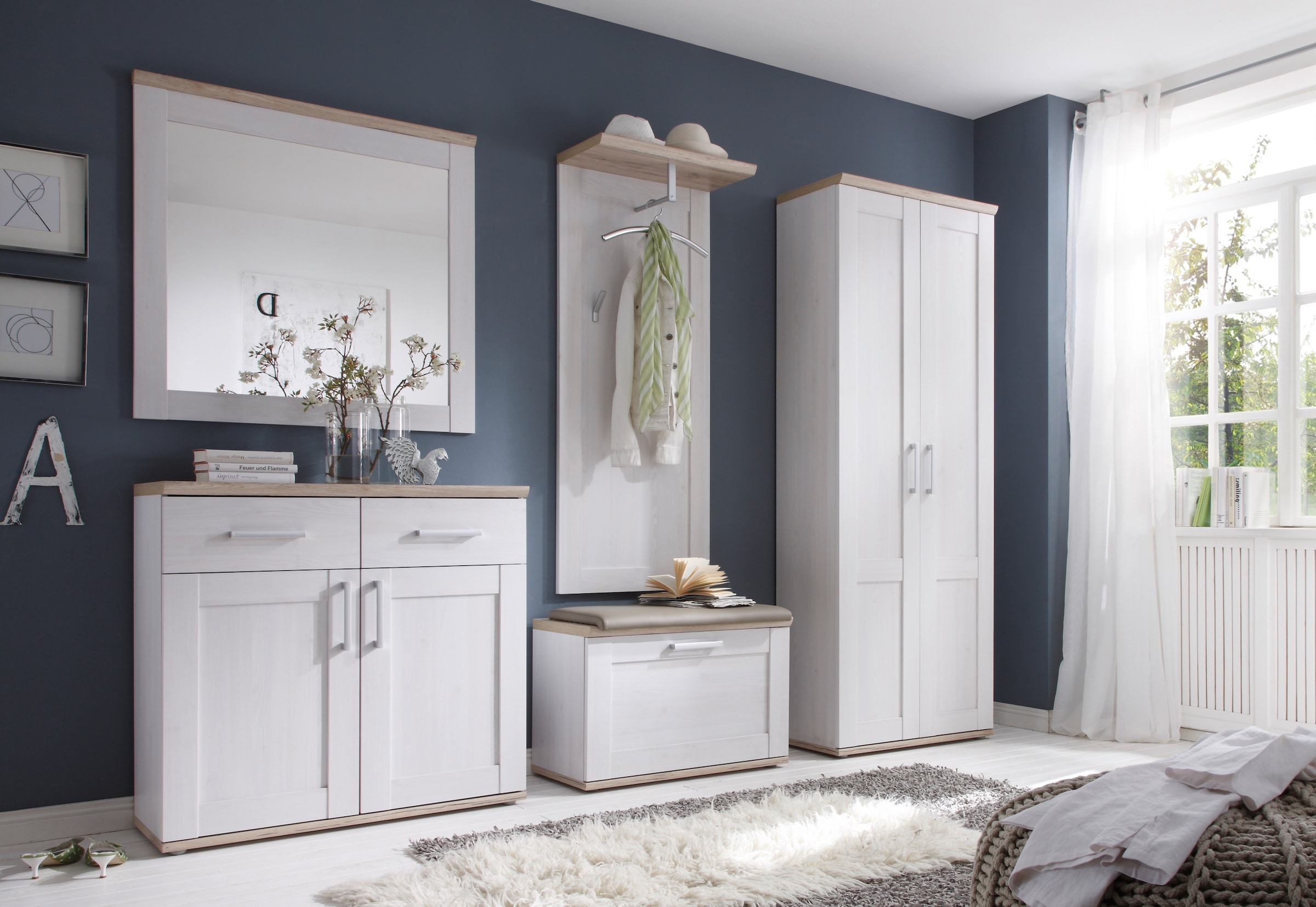 HBZ Garderobenschrank »Romance im Landhausstil, BxHxT 76x201x39 cm« 1 Stk. tlg. Hochschrank mit 2 Türen, 1 Kleiderstang, 3 Einlegeböden