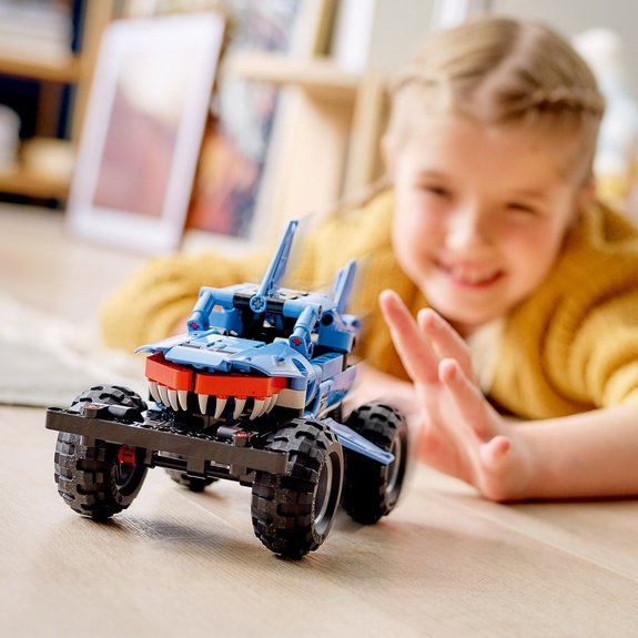 Monster Jam™ Megalodon™ LEGO Technic 42134