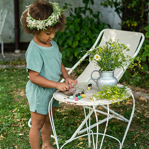 Grapat houten nins® poppetjes baby's in een kom - donker - 6st