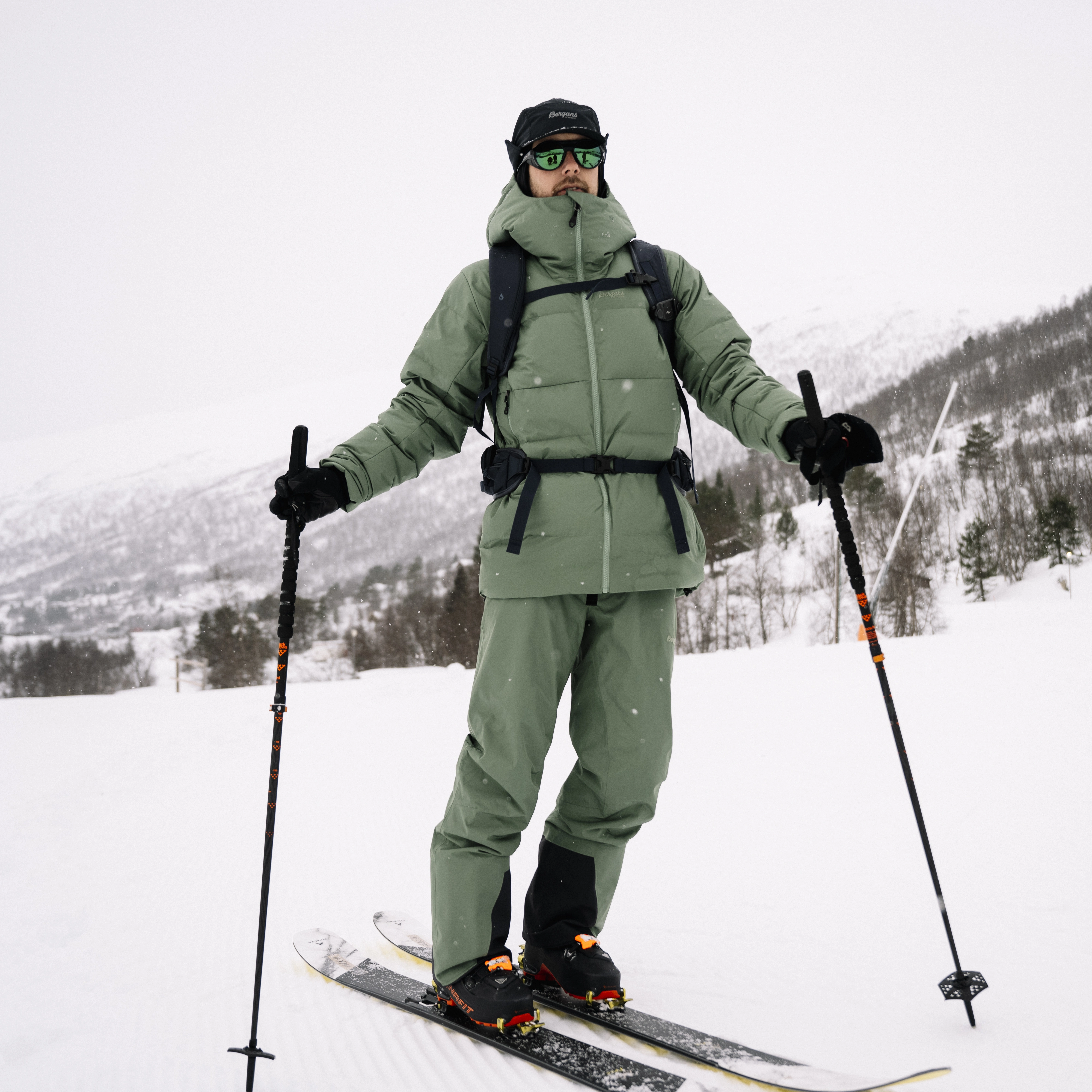 Stranda V2 Down Jacket Cool Green