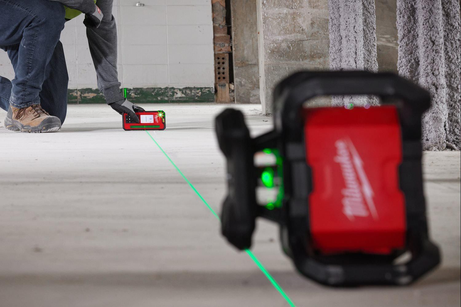 Milwaukee M18 RLOHVG300-501C ONE-KEY™ Accu rotatielaser Groen   Laserontvanger RD300G - 4933493194