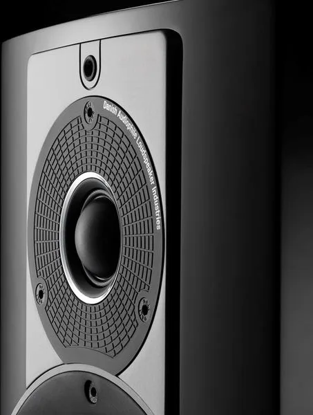Dali Rubicon 8C Noir laqué   Sound Hub   NPM-2i BluOS Enceintes sans fil hi-fi