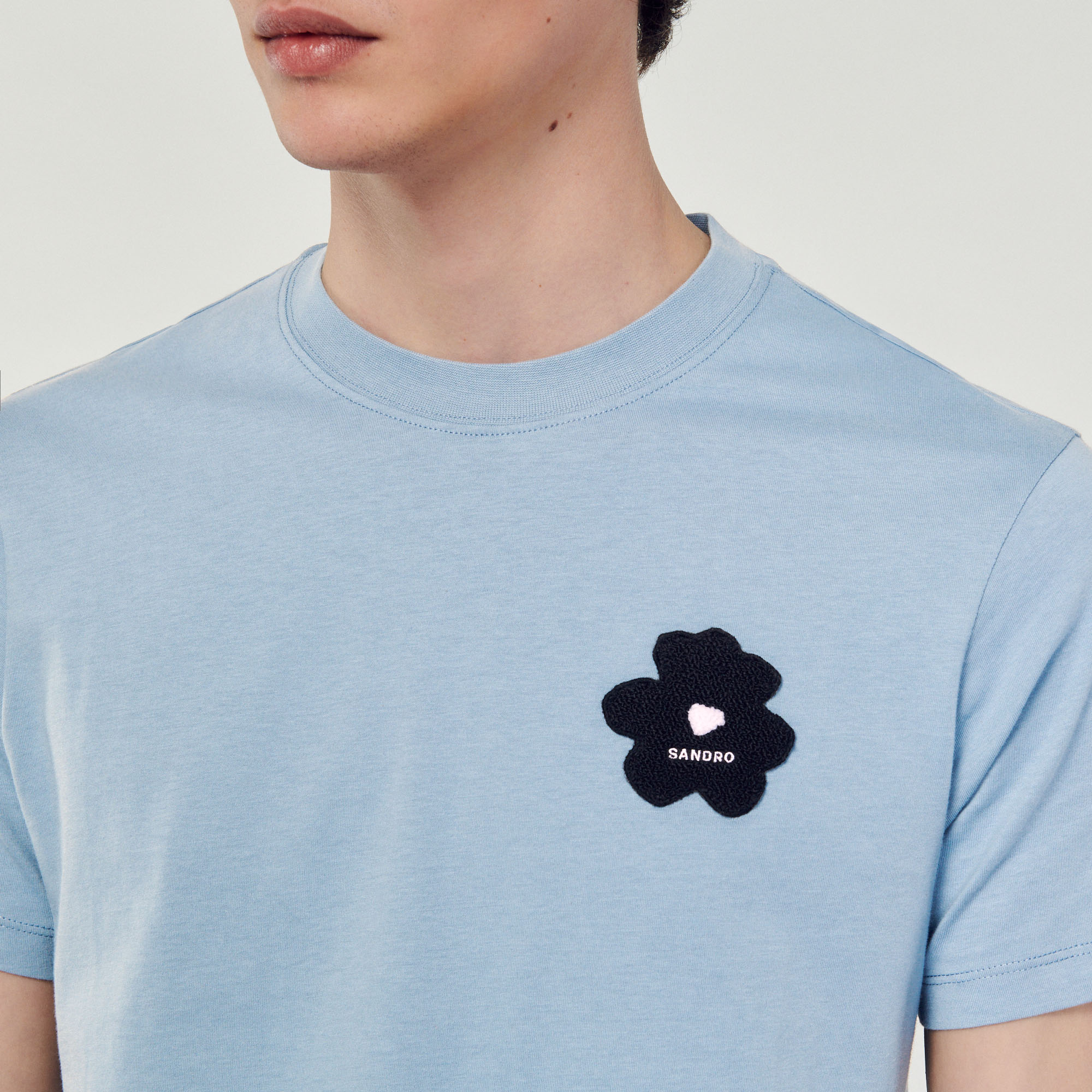 Tee-shirt patch fleur
