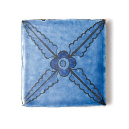 handglasierte Kachel 'fleur d'azur', blau, L 10 cm, B 10 cm, H 1cm von fischer's lagerhaus