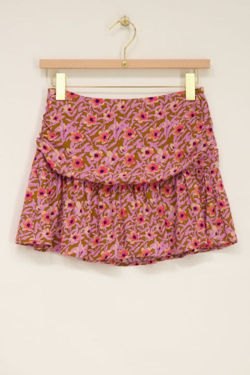 Groene skort met lila bloemenprint