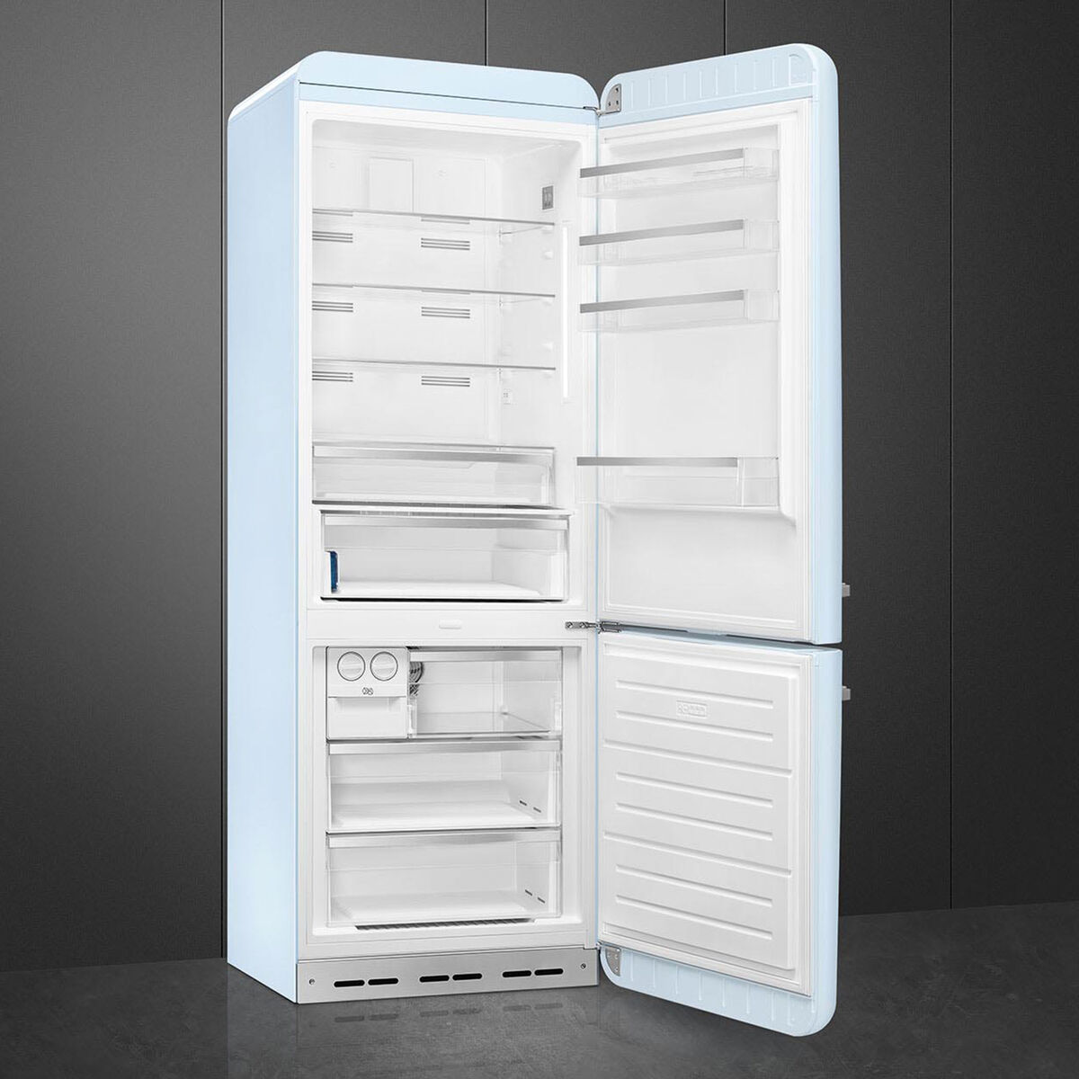 Smeg FAB38RPB6 Kombiskap høyrehengslet 70 cm, pastellblå