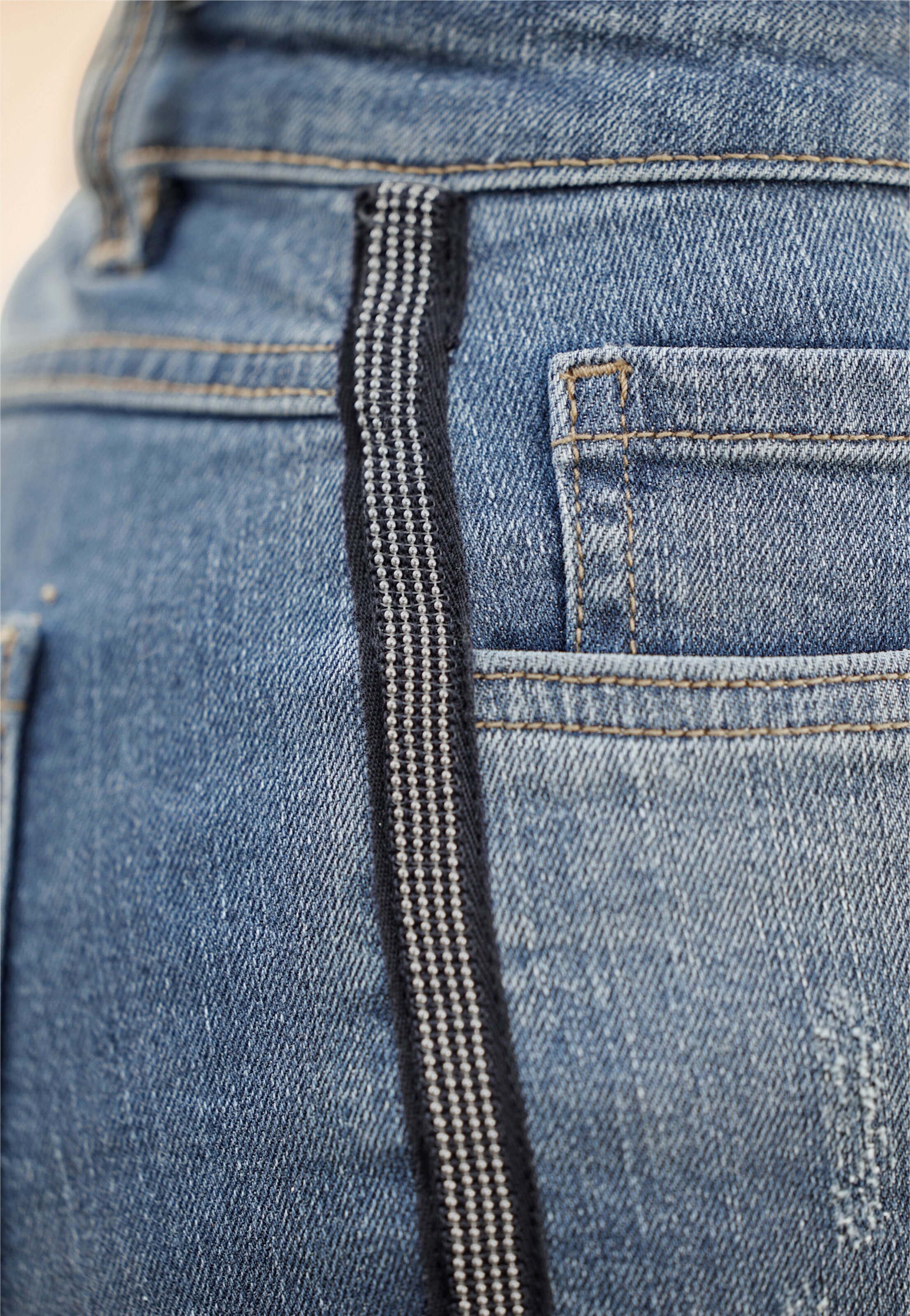 heine Jeans in blue-stone-washed