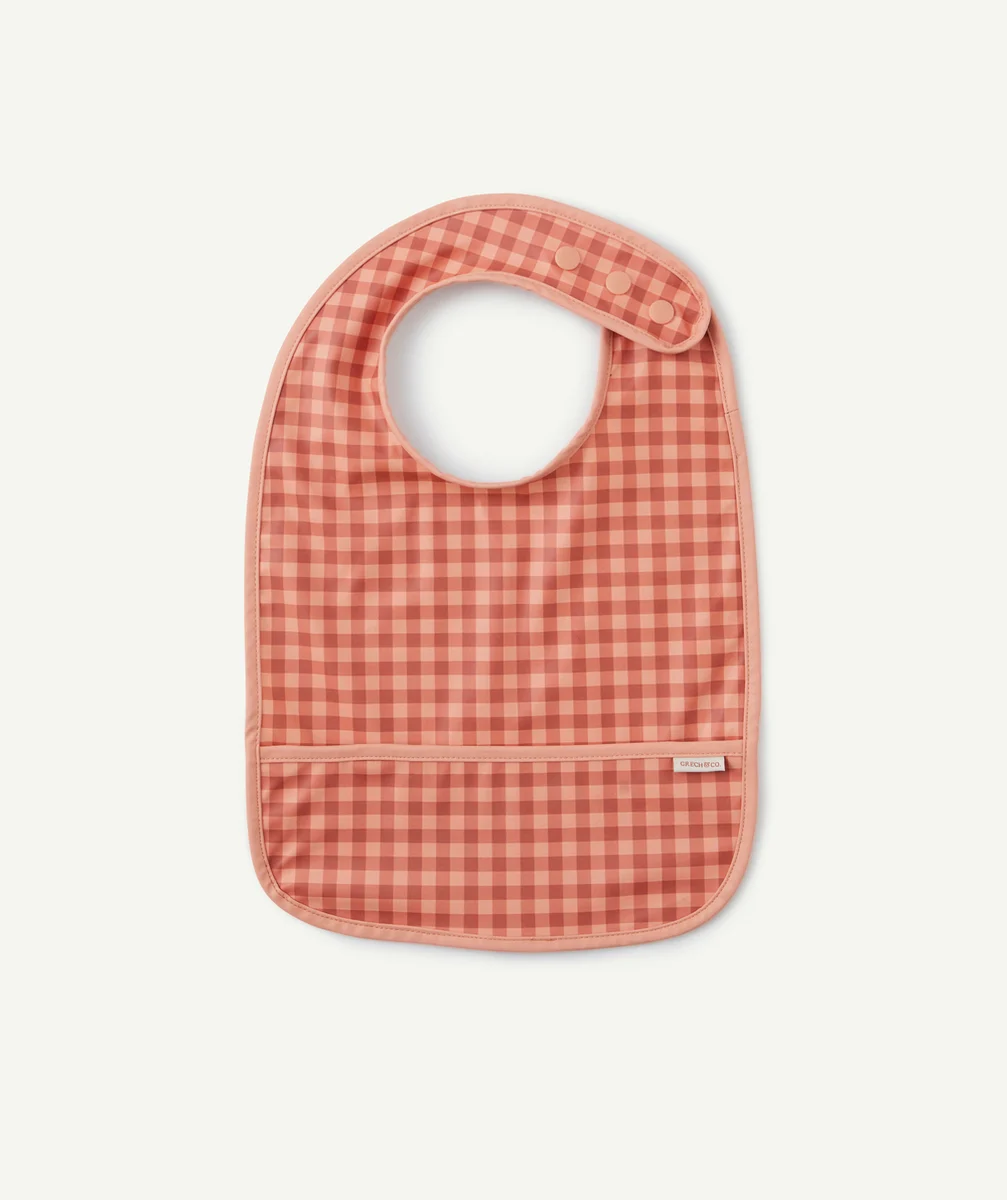 GRECH & CO.BAVOIR EN FIBRES RECYCLÉES ET IMPRIMÉ À CARREAUX ROUGES