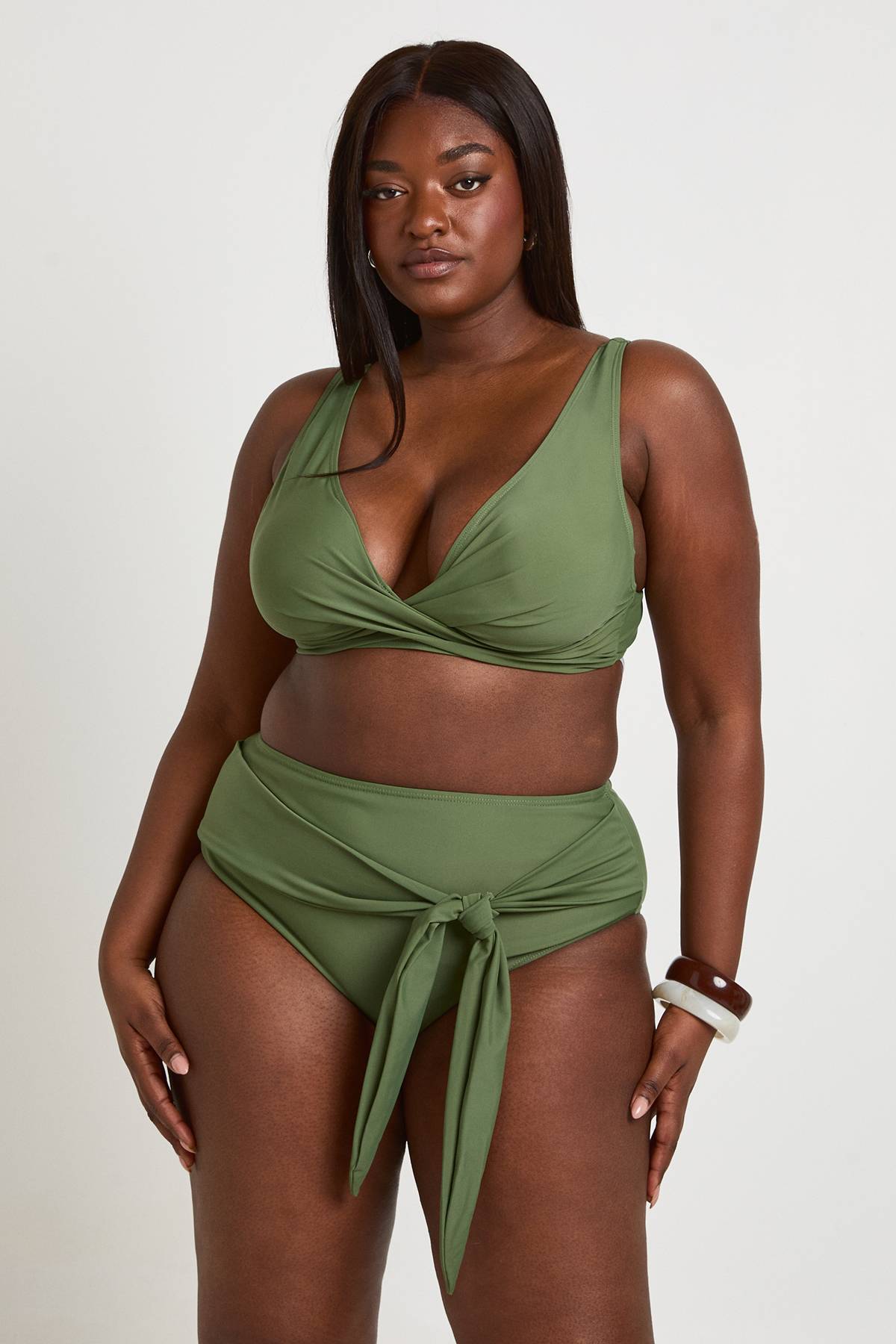 boohoo Bas De Bikini Grande Taille Taille Haute Avec Détail Drapé Et Contrôle Du Ventre