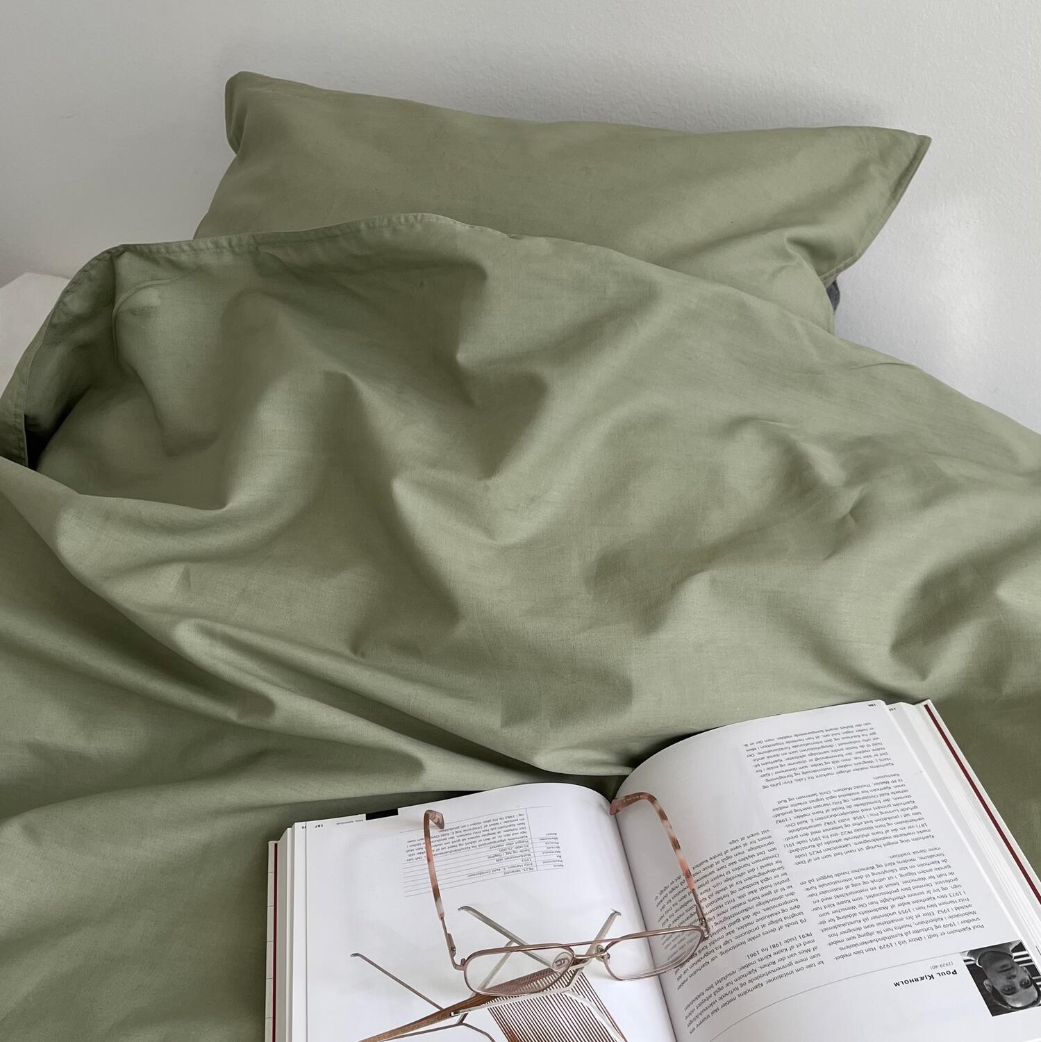 Omhu  Percale sengetøj - Dusty Green