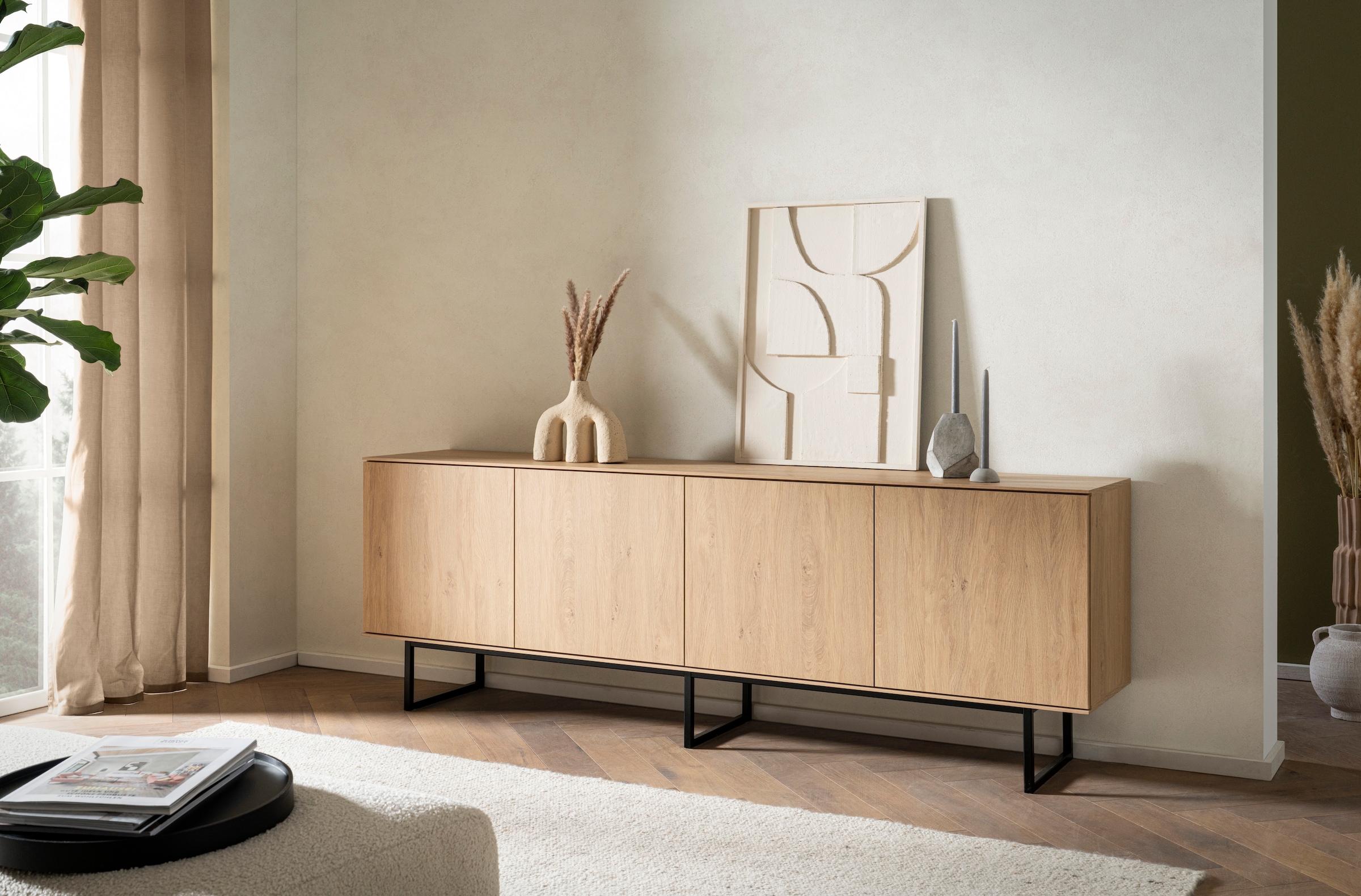 Home affaire Lowboard »Lund, moderner TV-Unterschrank, Kommode mit Kufengestell« ausreichend Stauraum, vielseitig einsetzbar, 200 cm breit