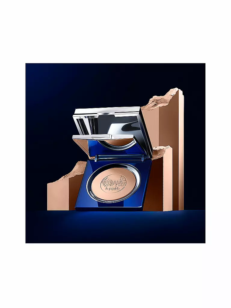LA PRAIRIE Skin Caviar Powder Foundation SPF15 (82 Satin Nude) beige