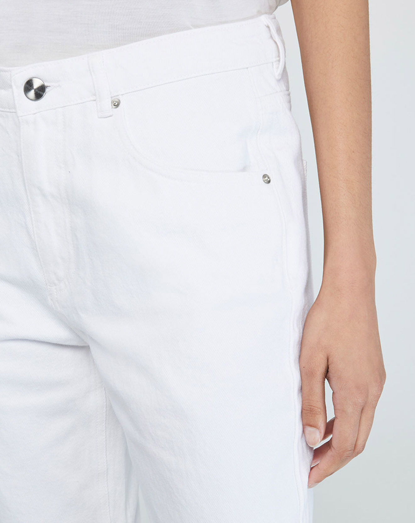 Galeries Lafayette Jean courte cigarette Ediso ajusté 7/8 blanc