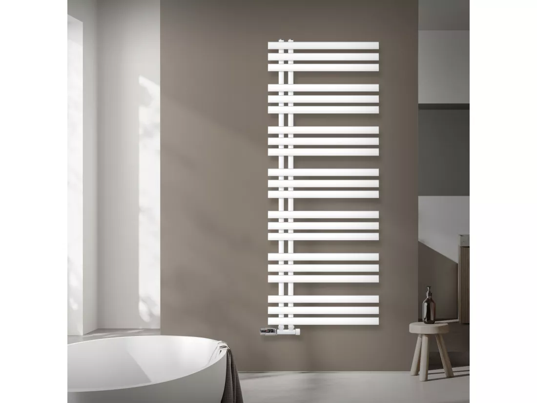 Radiateur de Salle de Bain Iron EM 600x1600 mm Blanc Raccord Central au Bas avec Garniture