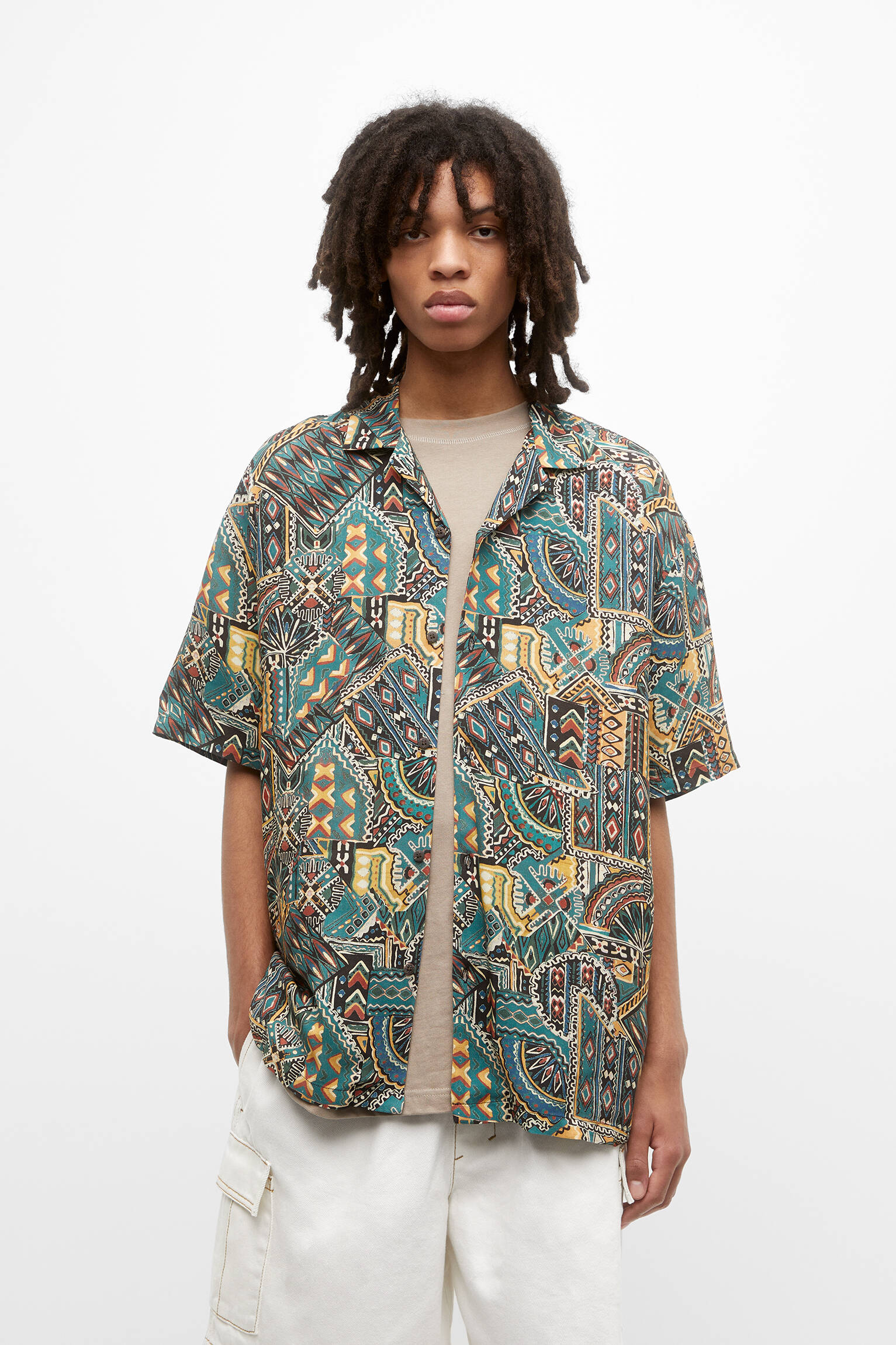 CAMISA ESTAMPADA DE MANGA CURTA - VERDE ESCURO