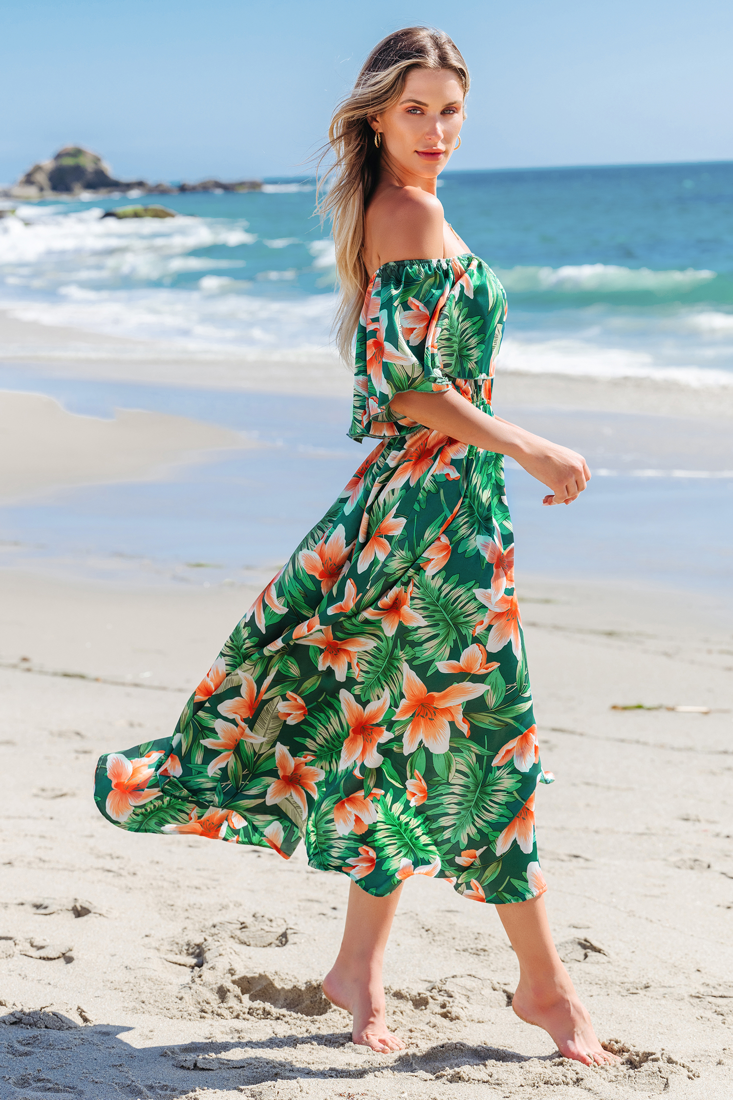 Robe maxi à épaules dénudées et corsage à volants vert et orange