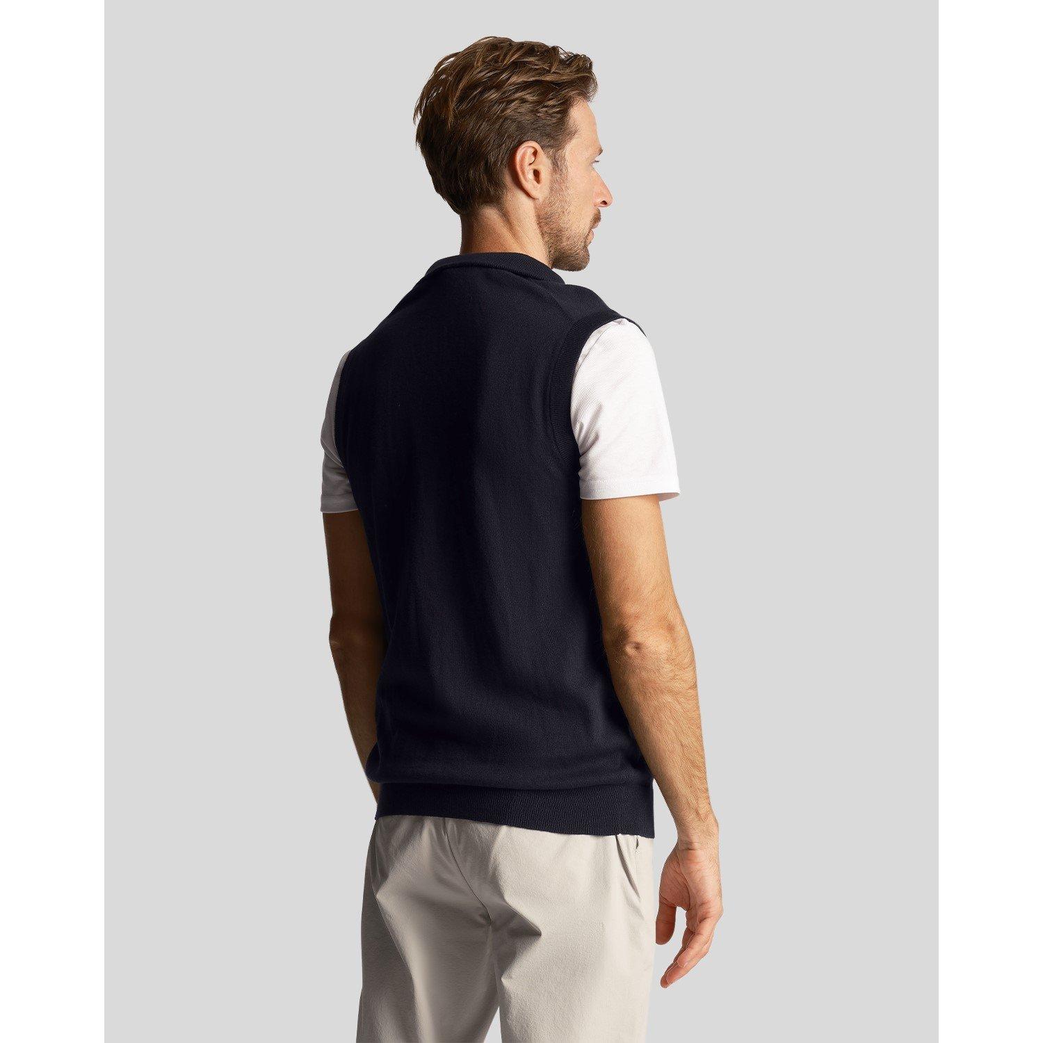 Lyle and Scott Lyle Knitted Vest Sn99