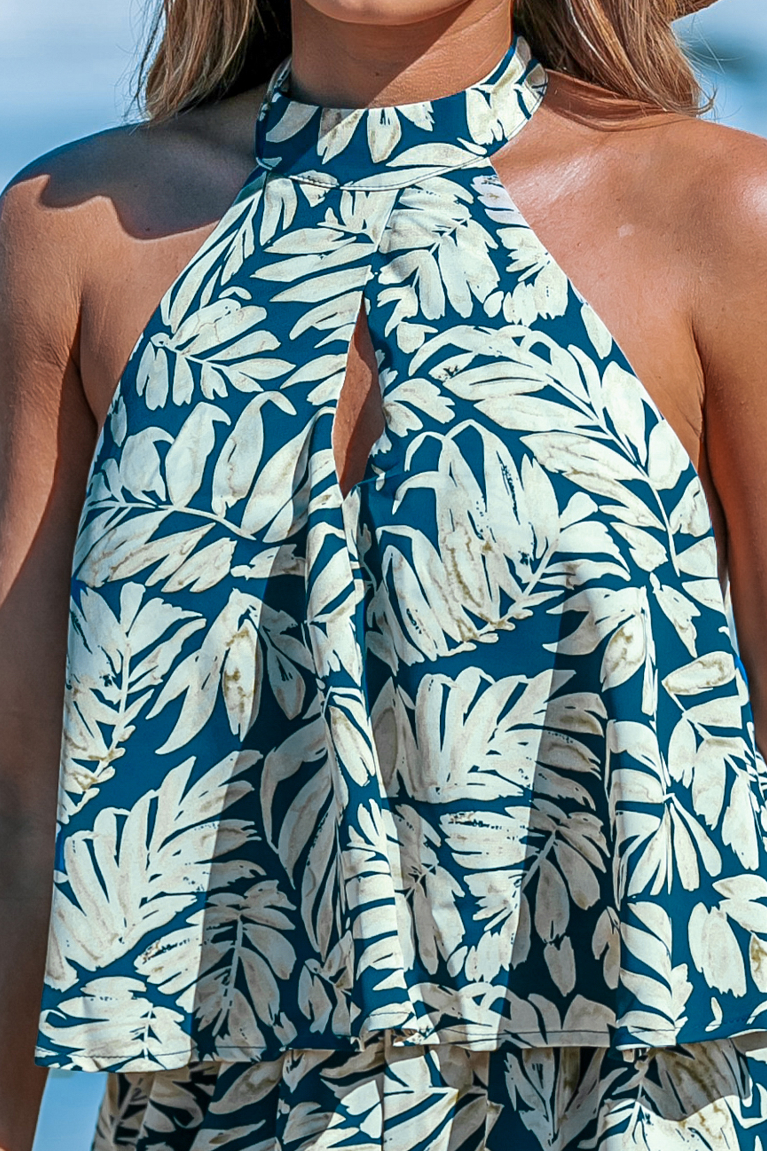 Combishort tropical avec col licou et trou de serrure