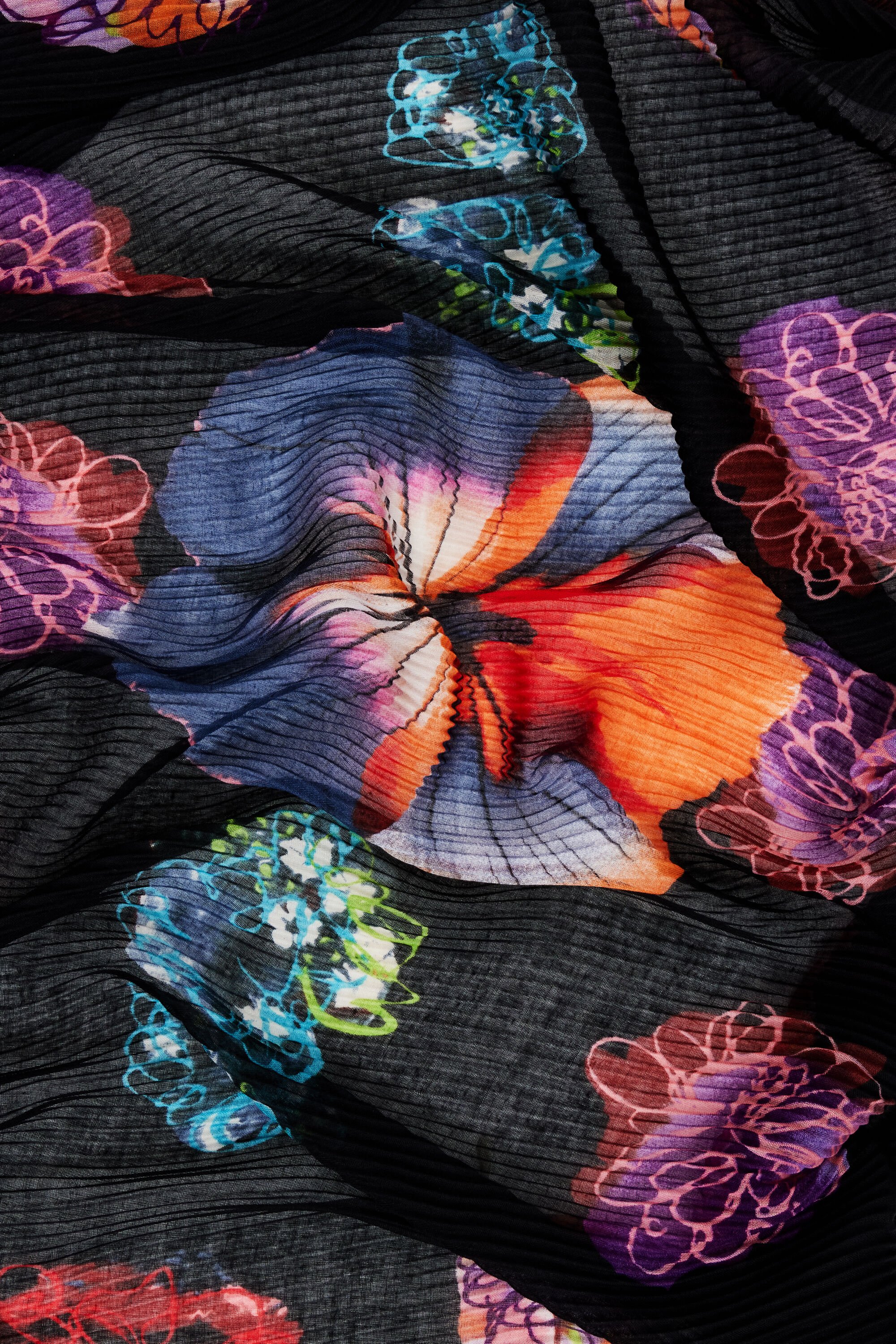 Lenço floral M. Christian Lacroix