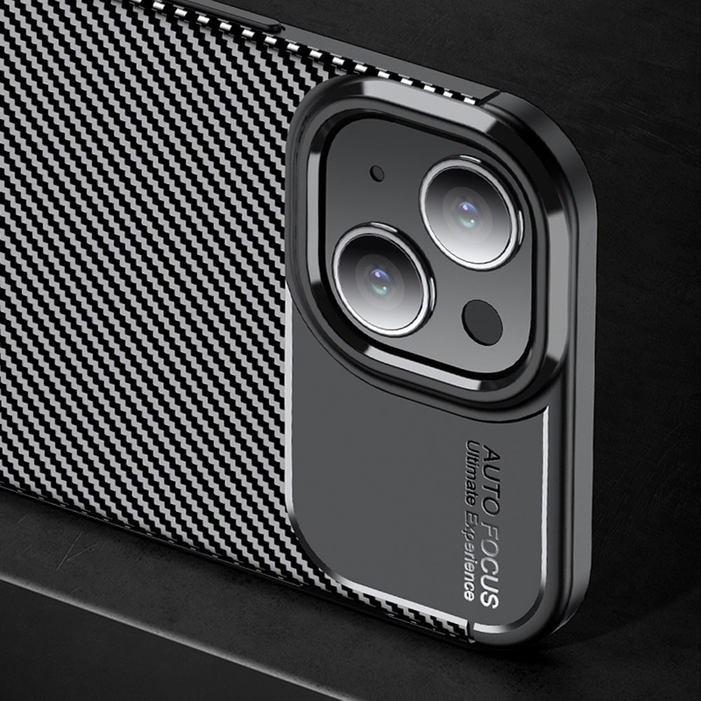iPhone 15 Gummi Case Schutzhülle mit Air Cushion Fallschutz im Carbon Look - Schwarz