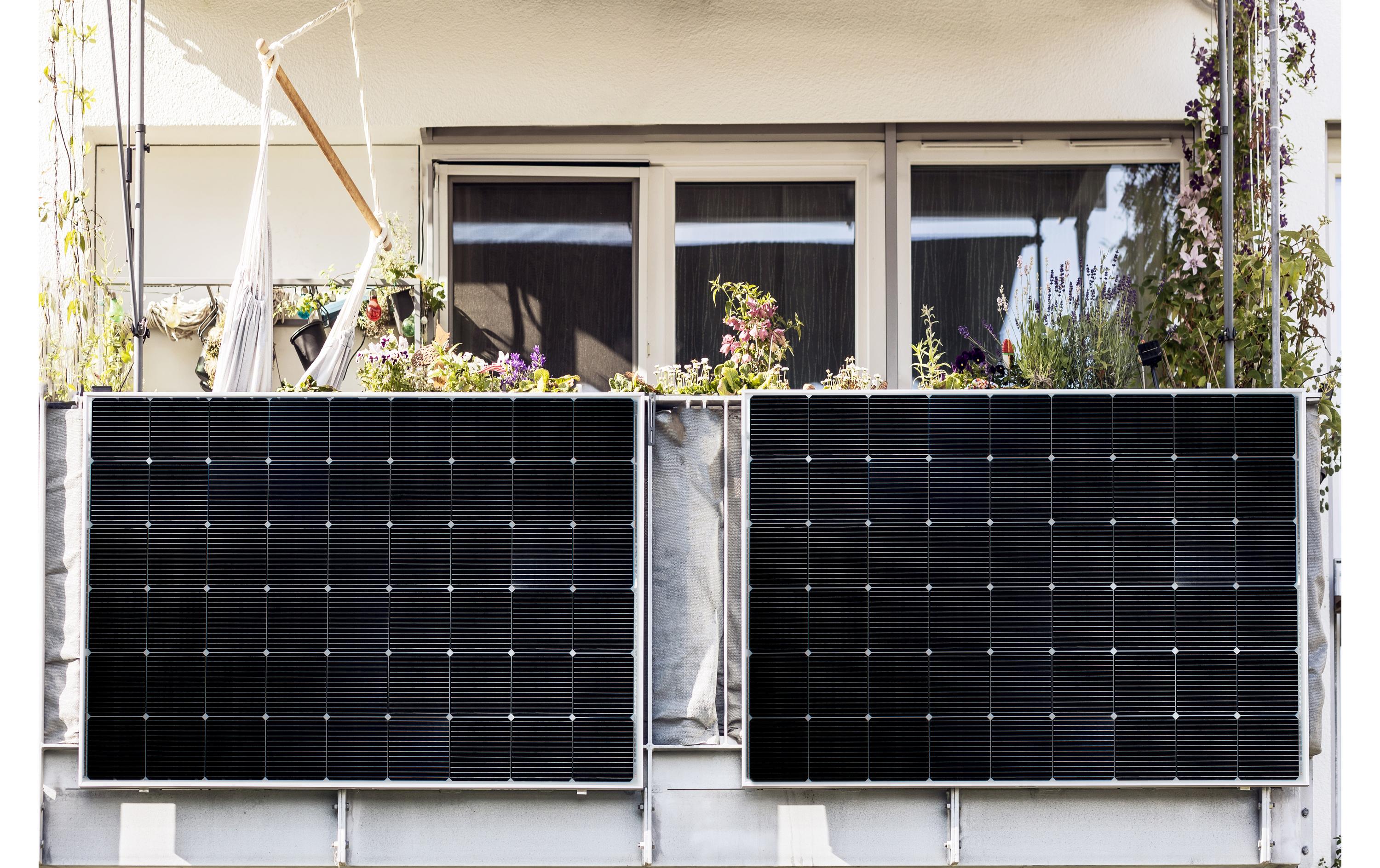 Solaranlage Balkonkraftwerk 600W TX-265<br>Plug-and-Play-Solarsystem geeignet zur Deckung der Grundlast Ihres Hauses während des Tages.