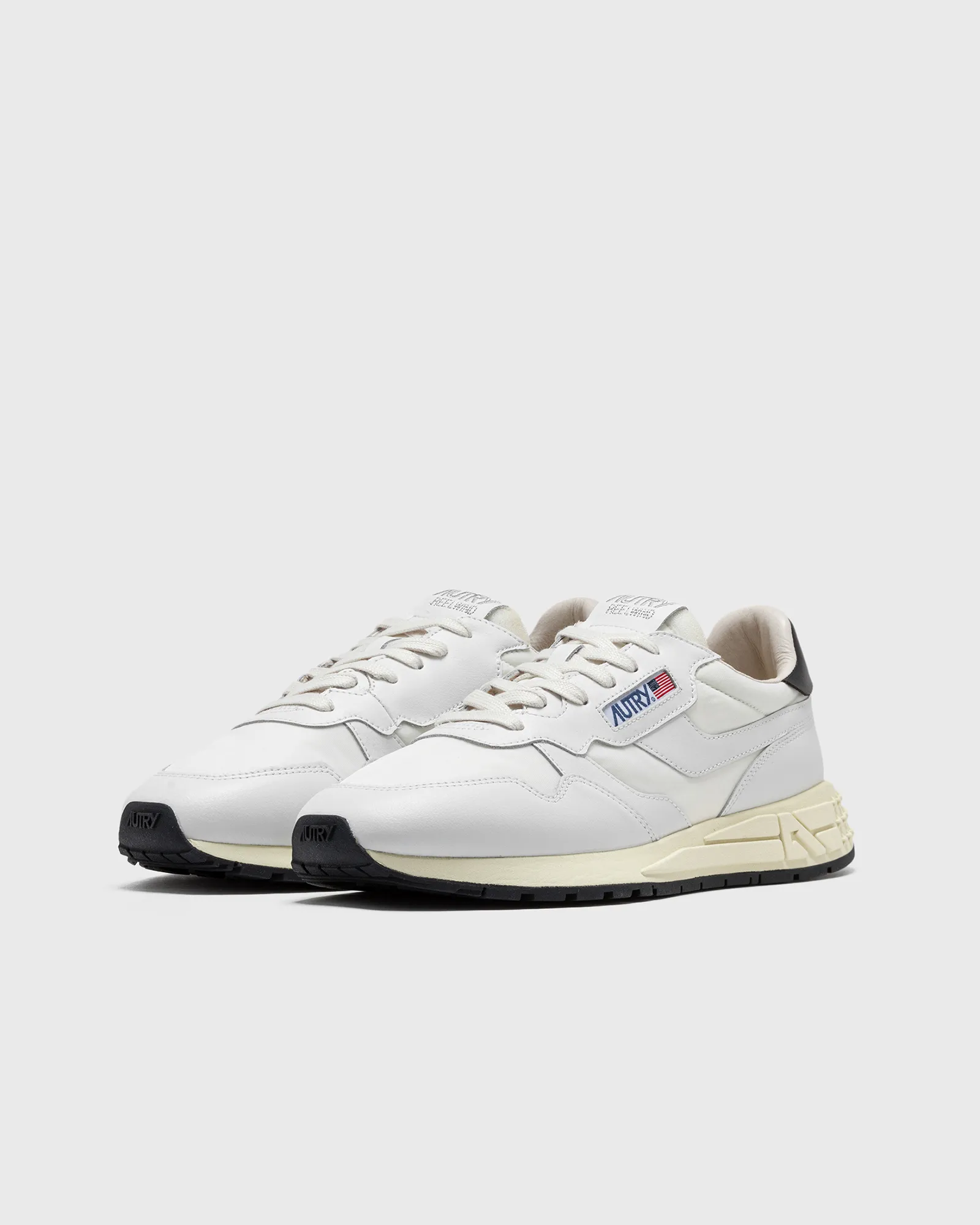 Autry Action Shoes REELWIND LOW WOM