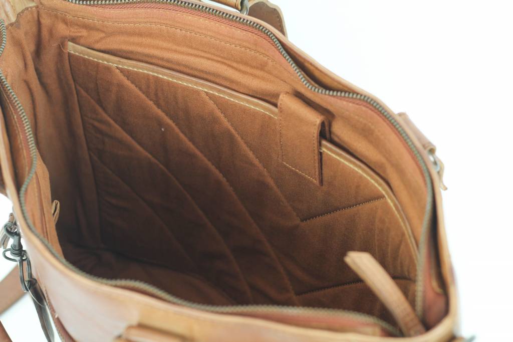 Bear Design Cow Lavato Hand/ Schoudertas 15 inch Mea Cognac CL35221
