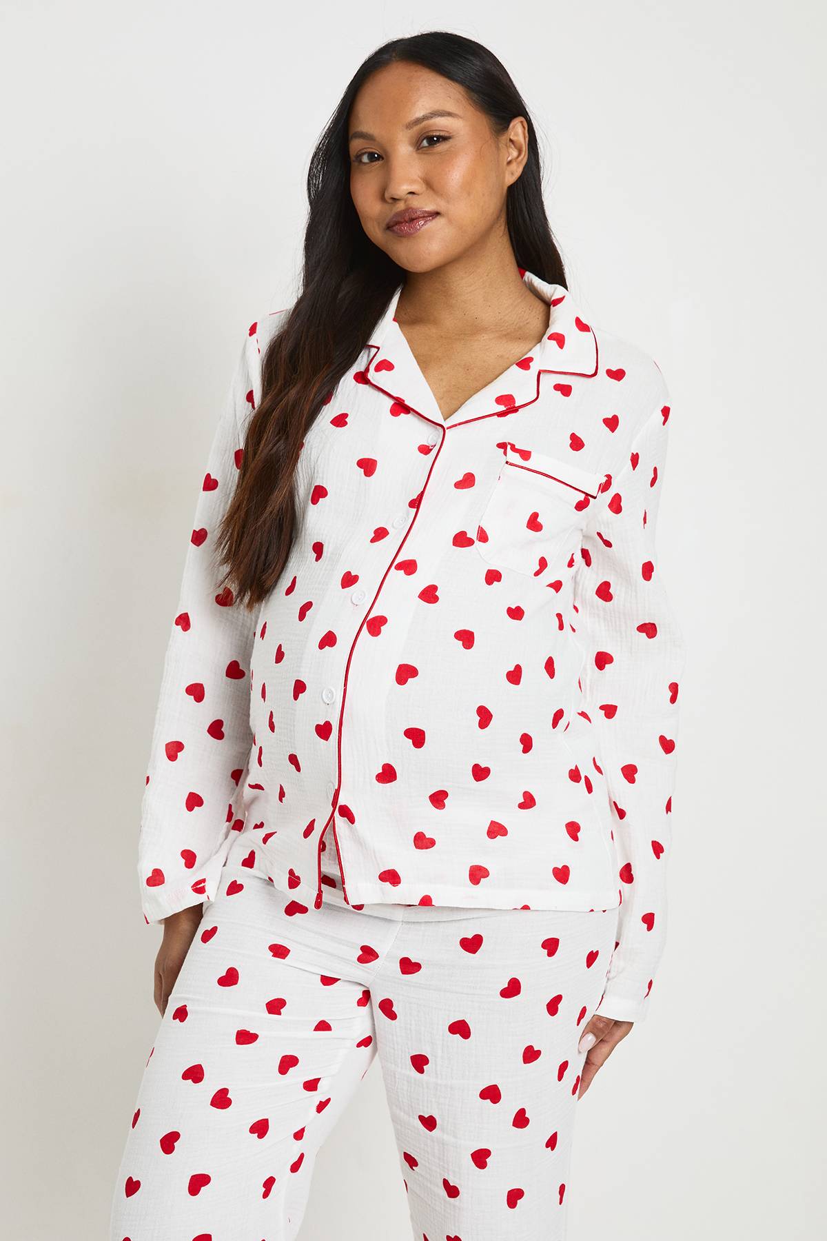 boohoo Ensemble Pyjama Tall Chemise À Manches Longues Et Pantalon En Mousseline Imprimé Cœurs