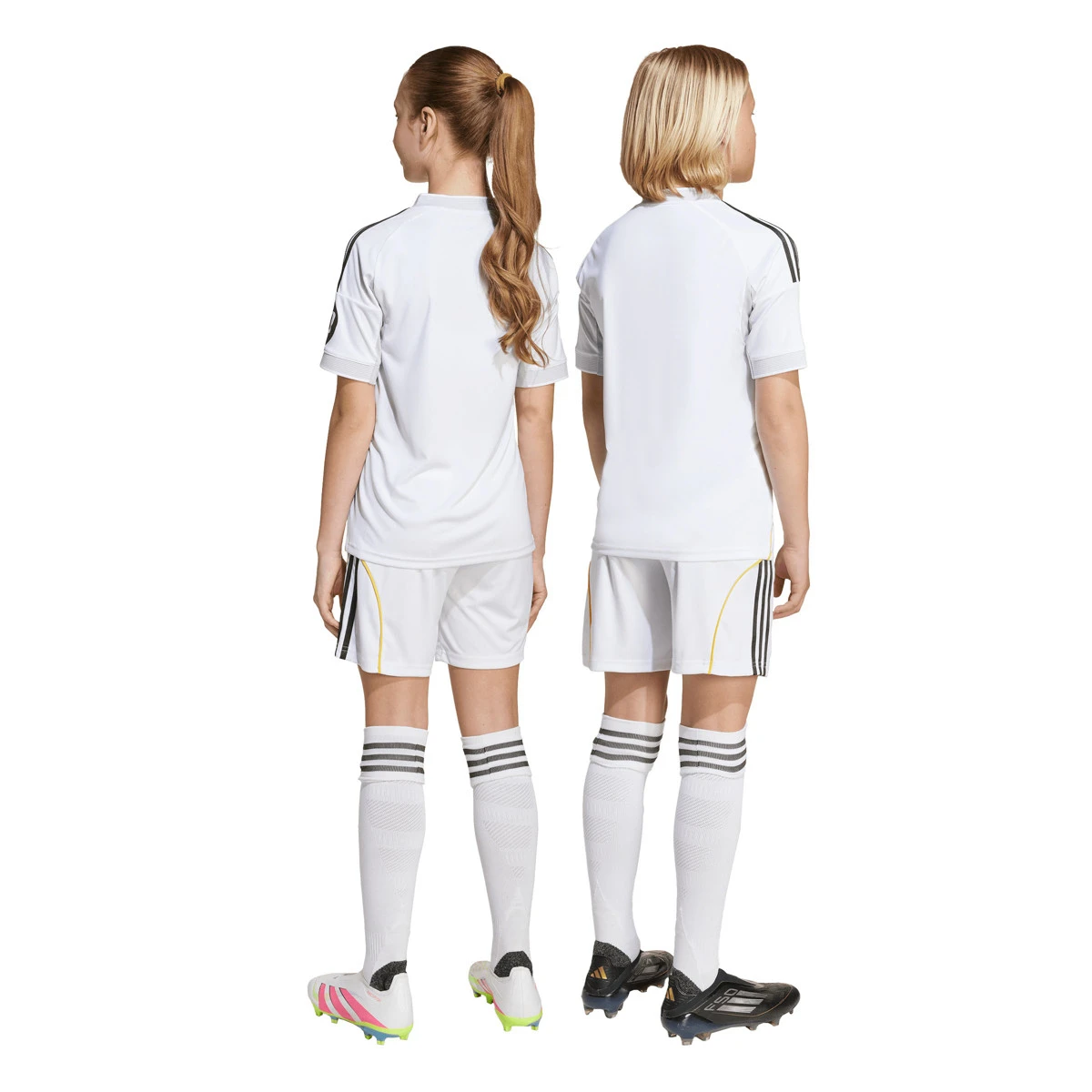 Conjunto adidas Real Madrid Primeiro Equipamento 2025-2026 Criança