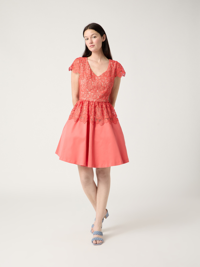 Robe courte bi-matières