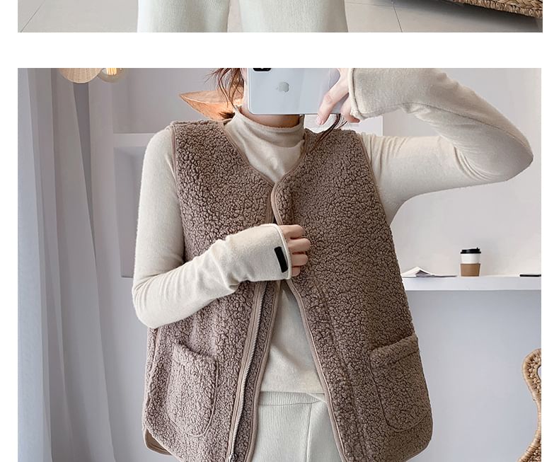 Acoustic Rain - V-hals vest met rits en effen imitatiebont