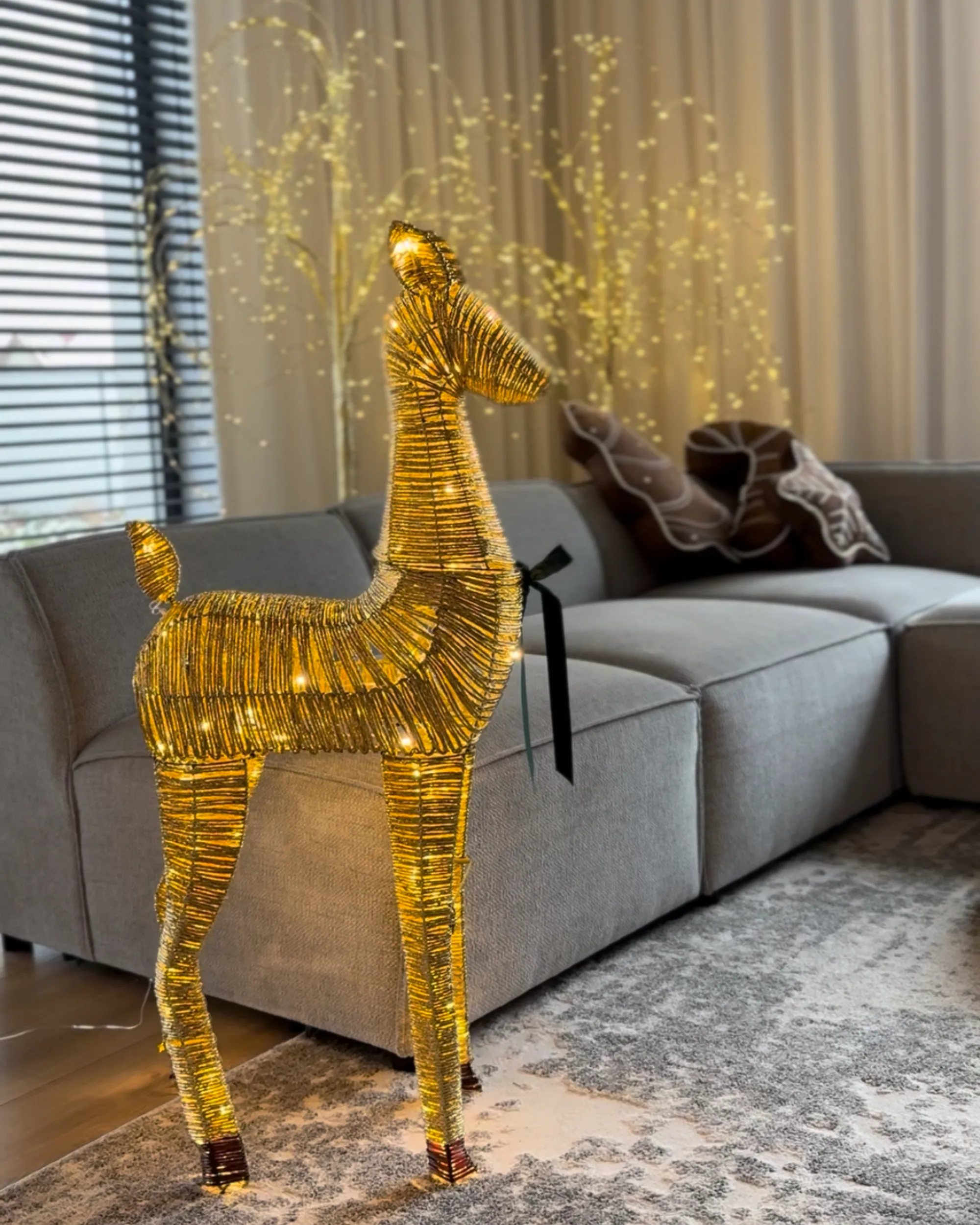 Kerstdecoratie LED AKUREYRI Rendier 110 cm Goud