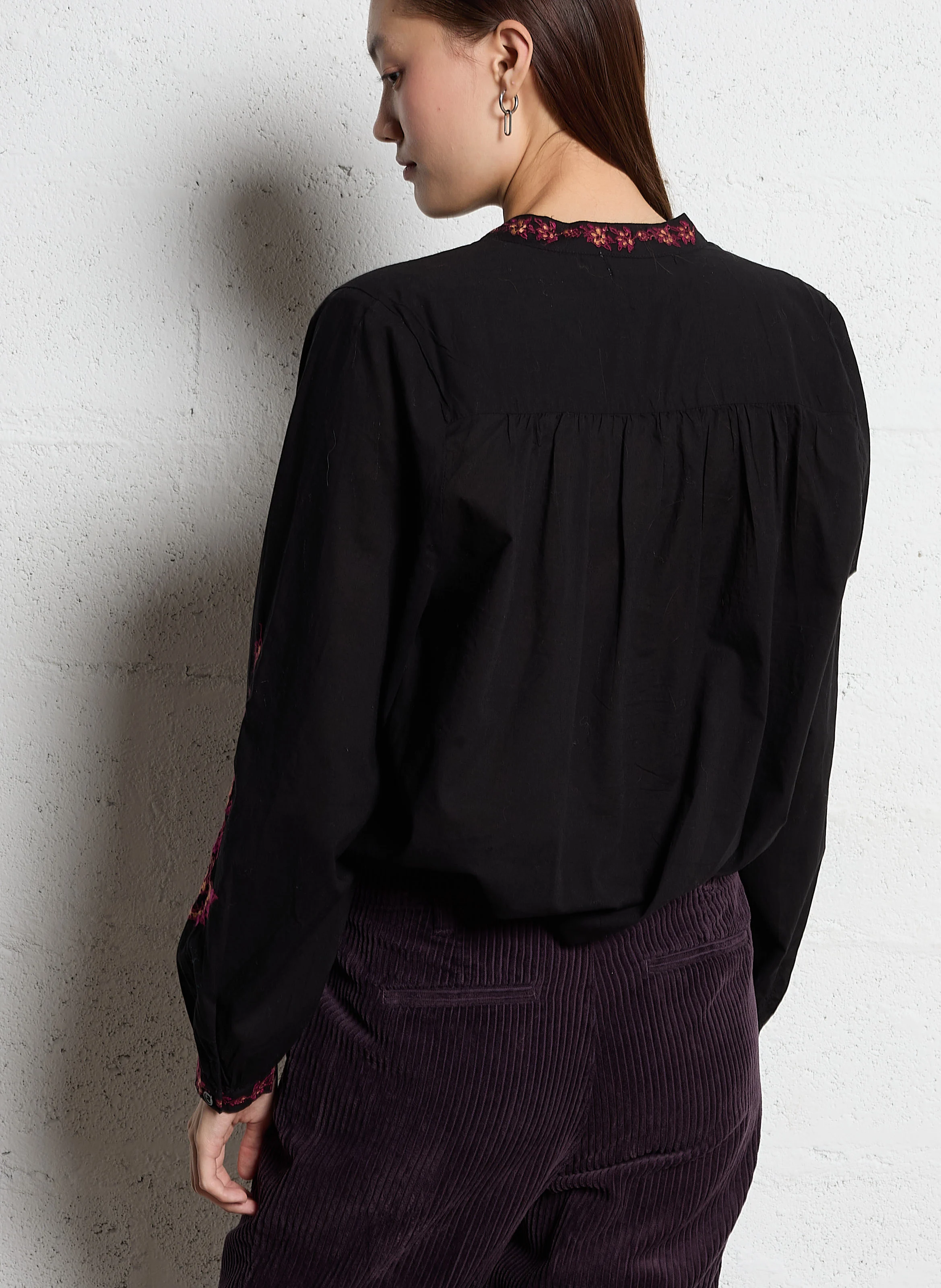 BERLIA - Top droit froncé et boutonné en coton | Noir