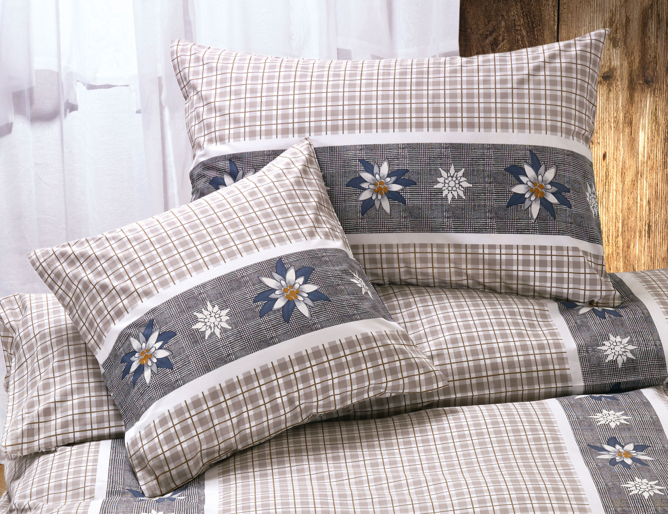 Bettwäsche braun kariert mit Edelweiss