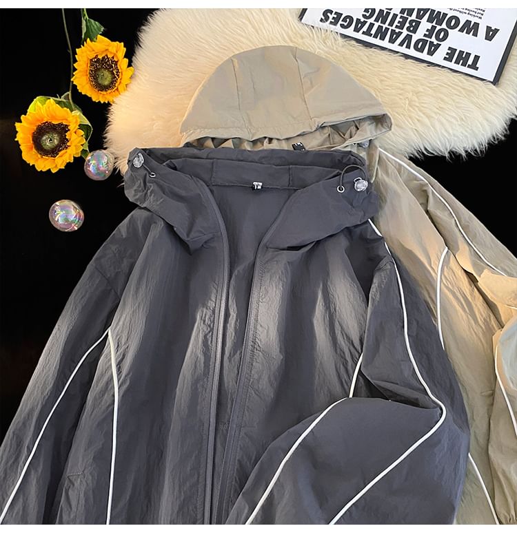 Mimiyox - Windjack met capuchon en contrasterende rand en rits
