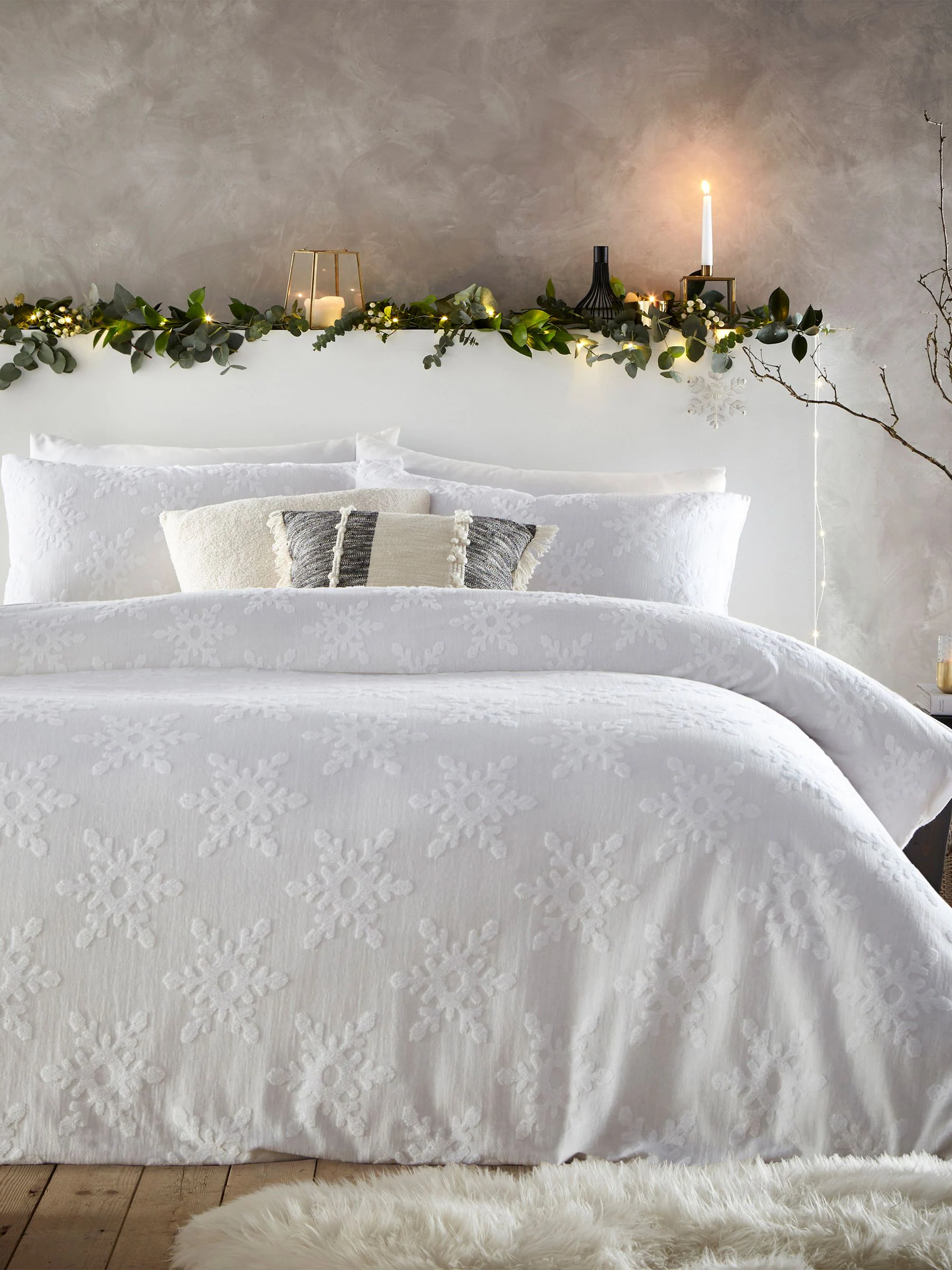 Furn Christmas Snowflake 100% Cotton Tufted Duvet Cover Set