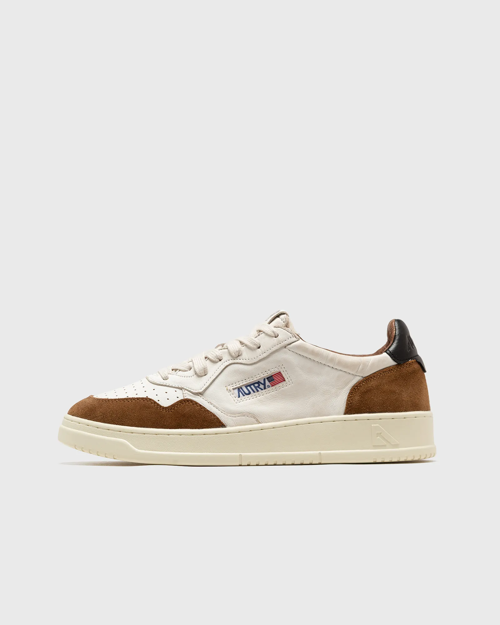 Autry Action Shoes WMNS MEDALIST LOW