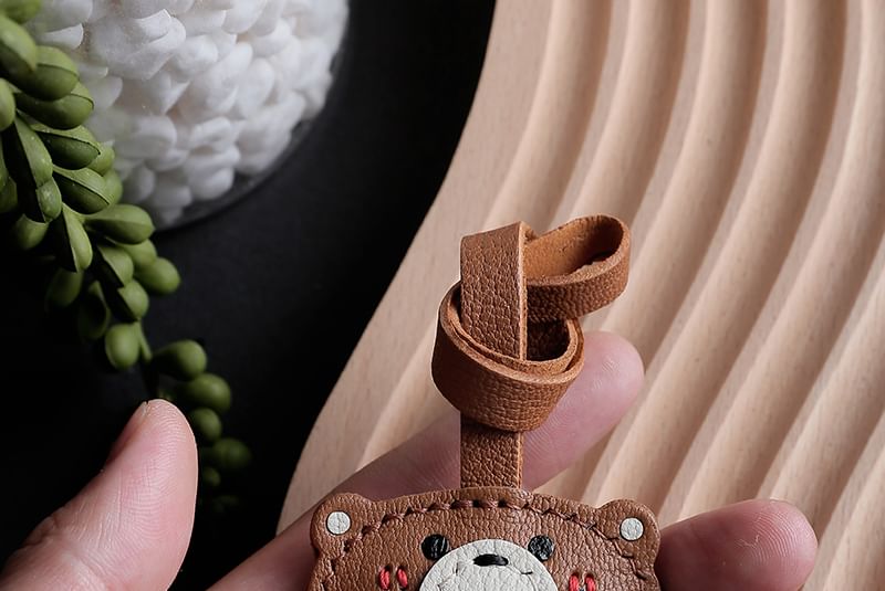 Masoom - Sleutelhanger met tashanger van echt leer in de vorm van een beer / DIY-kit (verschillende ontwerpen)