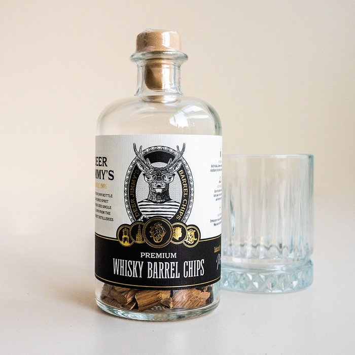 Maak je eigen Whisky | Fles met Whisky hout snippers