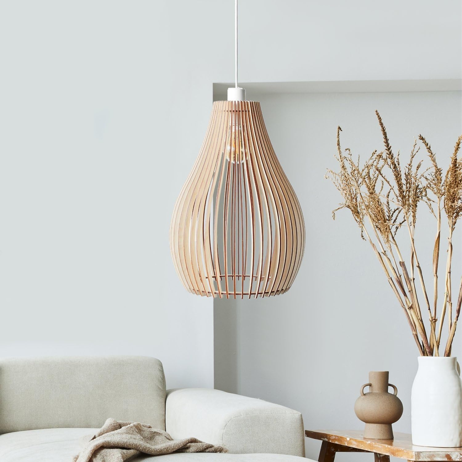 Pendelleuchte Holz „Loki, skandinavische Hängelampe Esstisch + Wohnzimmer, Boho Hängeleuchte höhenverstellbar + dimmbar mit E27 Fassung (Höhe x Durchmesser 30 cm x 22 cm)