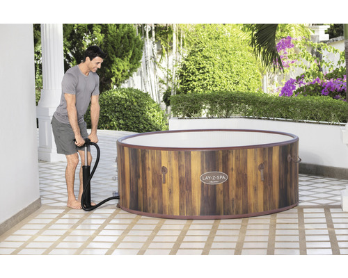 Bestway® LAY-Z-SPA® Helsinki AirJet™ opblaasbare hottub met 180 luchtjets, multifunctionele pomp, geïntegreerde verwarmingsfunctie en afsluitbare thermische afdekking, bruin