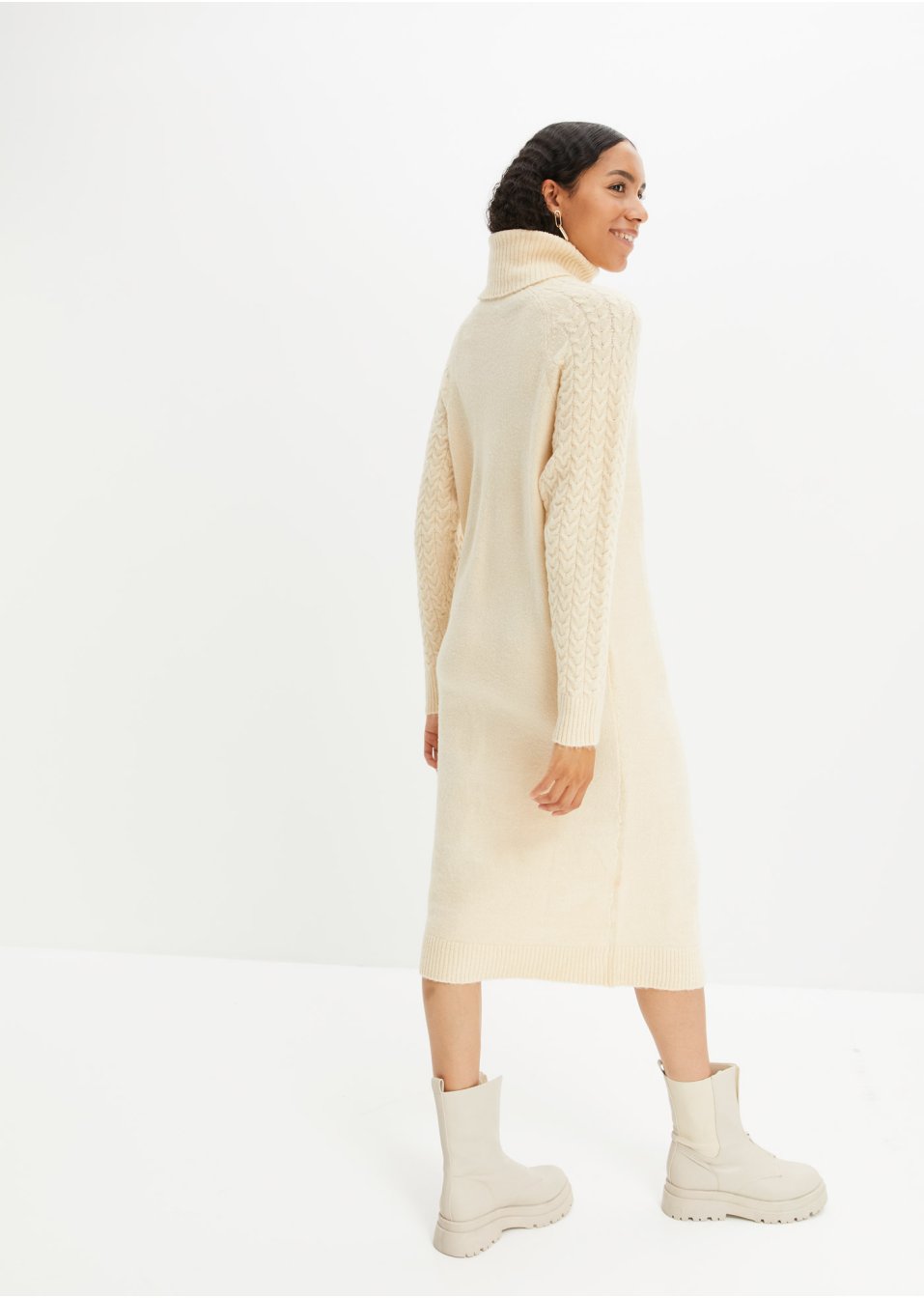 Robe en maille avec torsades sur les manches