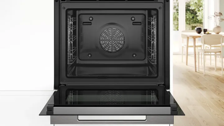 Bosch Serie 8 HRG7784B1 Indbygningsovn med Pyrolyse, Airfryer og Dampfunktion