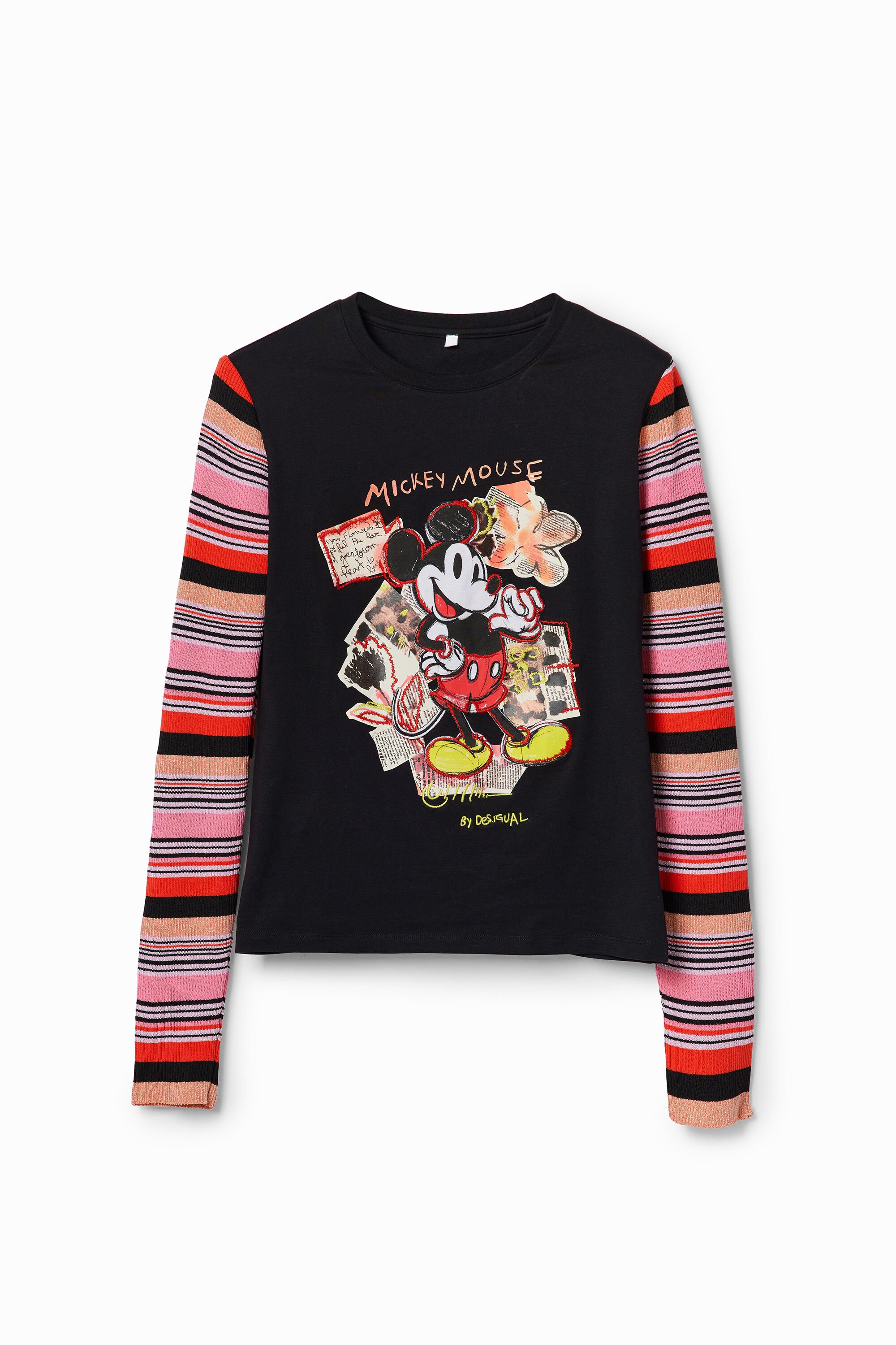 camiseta com patch do Mickey Mouse